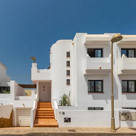 Luna - Private Pool Near The Villa Corralejo